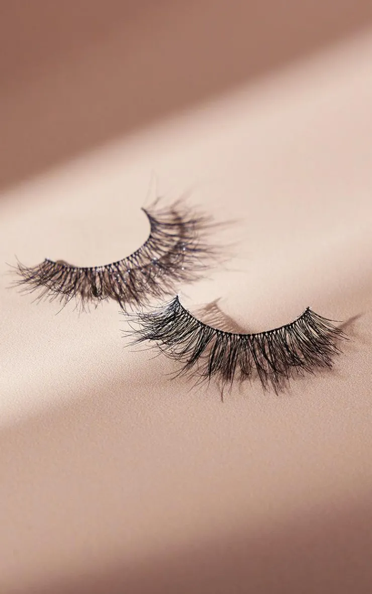 PrettyLittleThing False Eyelashes*Ardell Naked Lashes 431