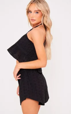 Outlet PrettyLittleThing Broderie Crochet Trim Halter Crop Top Black