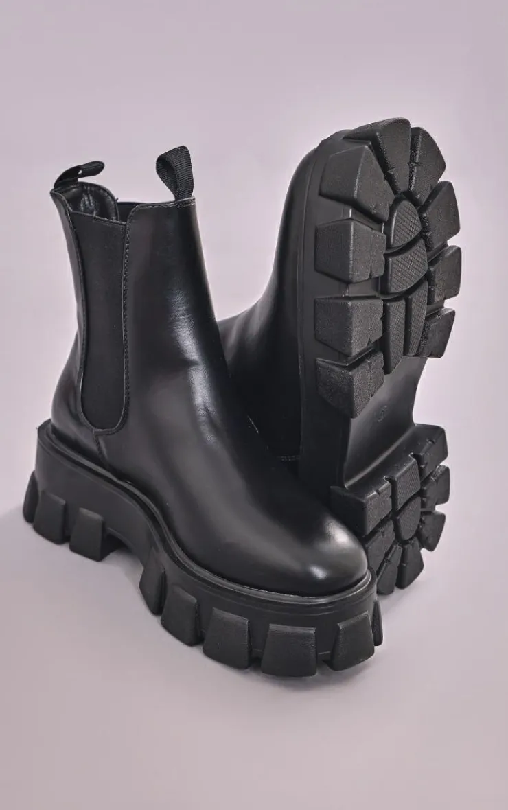 PrettyLittleThing Black Boots*Chunky Extreme Cleated Chelsea Ankle Boots