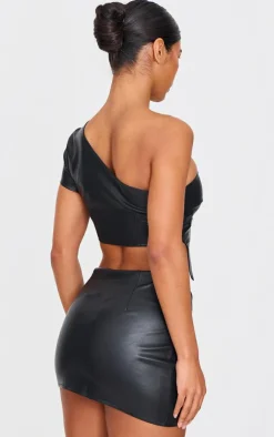 Outlet PrettyLittleThing Faux Leather One Shoulder Asymmetric Crop Top Black