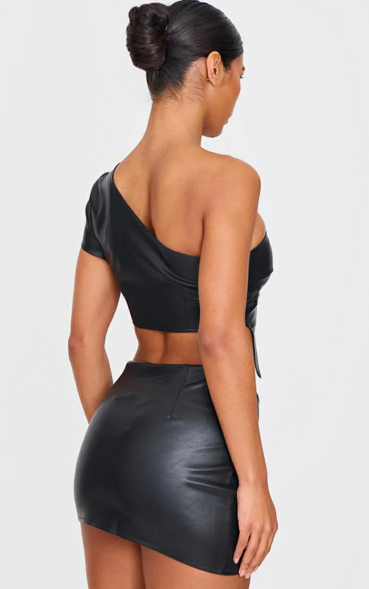 Outlet PrettyLittleThing Faux Leather One Shoulder Asymmetric Crop Top Black