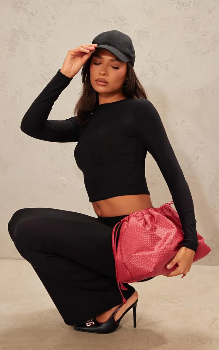 Online PrettyLittleThing Soft Touch Longline Long Sleeve Top Black