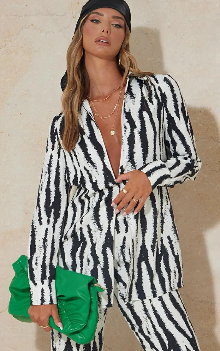 Clearance PrettyLittleThing Zebra Oversized Print Shirt Black