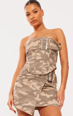 New PrettyLittleThing Camo Buckle Detail Denim Mini Skirt Brown