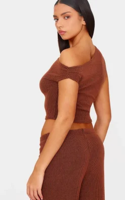 Sale PrettyLittleThing Two Tone Crinkle Rib Off Shoulder Top Chocolate Brown