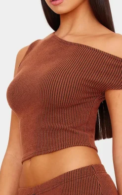 Sale PrettyLittleThing Two Tone Crinkle Rib Off Shoulder Top Chocolate Brown