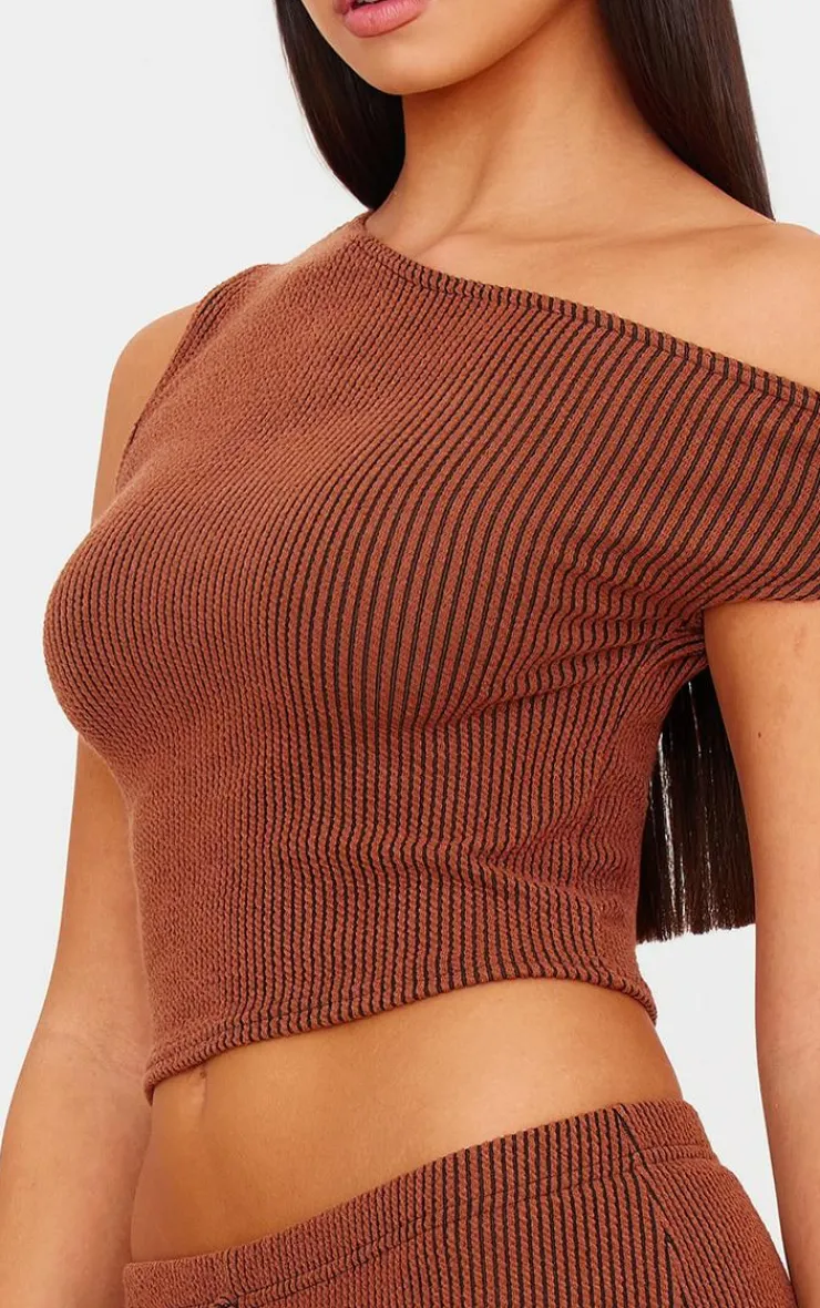 Sale PrettyLittleThing Two Tone Crinkle Rib Off Shoulder Top Chocolate Brown