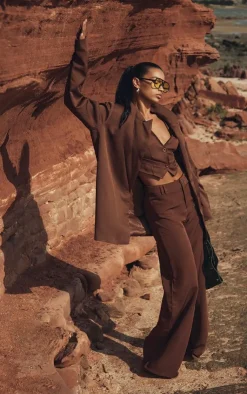 PrettyLittleThing Woven Oversized Suit Jacket Chocolate Brown