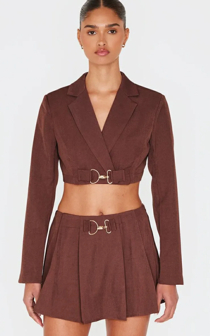 Clearance PrettyLittleThing Tailored Woven Buckle Detail Cropped Blazer Chocolate