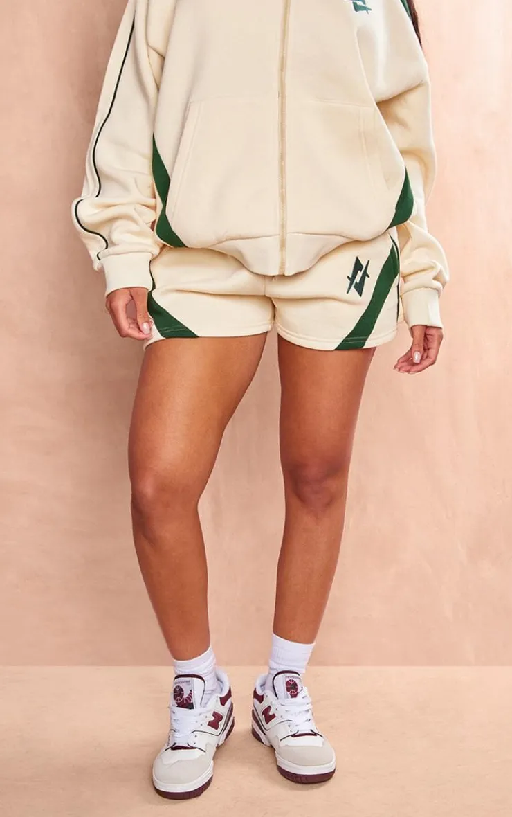 Discount PrettyLittleThing Embroidered Graphic Contrast Runner Shorts Cream