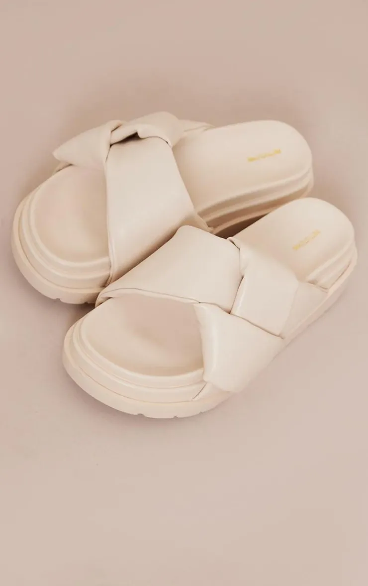 PrettyLittleThing Flat Sandals*Faux Leather Skinny Strap Chunky Sole Sandals