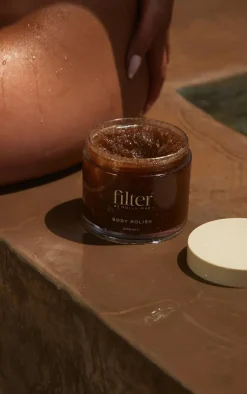 PrettyLittleThing Bath & Body*Filter By Molly-Mae Body Polish