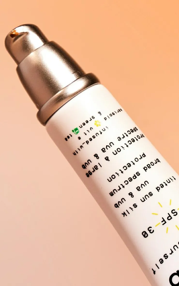 PrettyLittleThing Sun Care*Glow Hub Tinted Sunsilk SPF 30 -