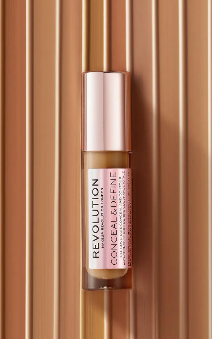 PrettyLittleThing Concealers*Makeup Revolution Conceal & Define Concealer
