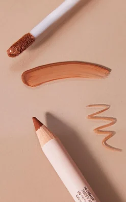 PrettyLittleThing Lipstick*Makeup Revolution Lip Contour Kit 