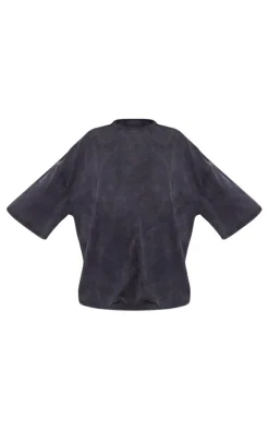 New PrettyLittleThing Maternity Acid Wash Oversized T-Shirt Charcoal