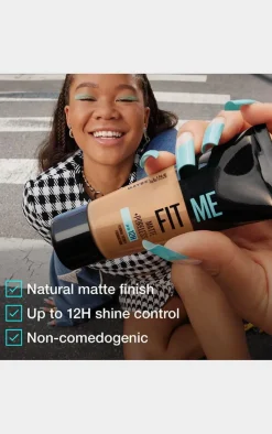 PrettyLittleThing Foundation*Maybelline Fit Me Matte & Poreless Foundation 220
