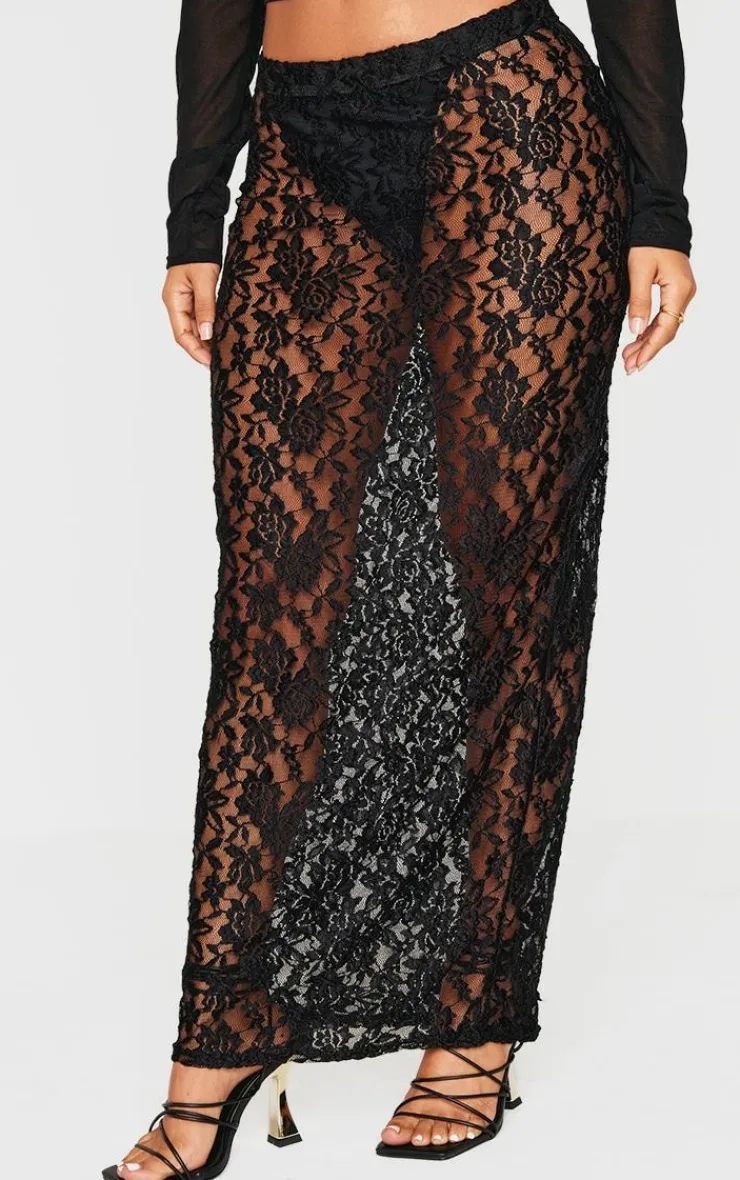 New PrettyLittleThing Petite Lace Maxi Skirt Black