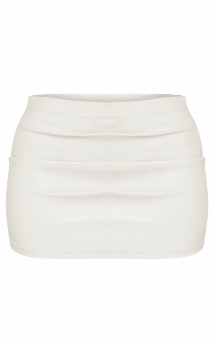 Outlet PrettyLittleThing Petite Faux Leather Ruched Mini Skirt Cream