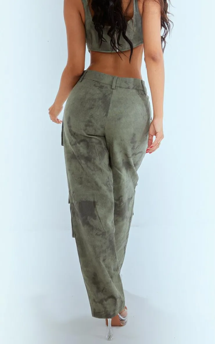 New PrettyLittleThing Petite Acid Wash Pocket Detail Cargos Green