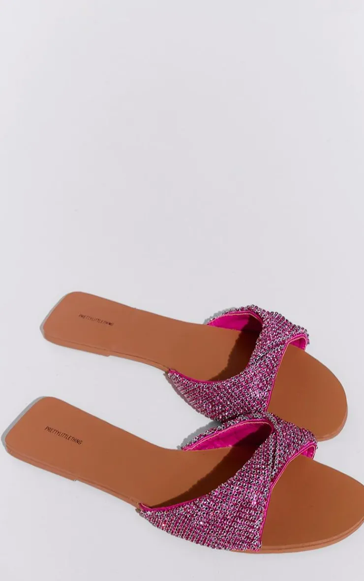 PrettyLittleThing Flat Sandals*Pu Round Toe Diamante Strap Flat Sandals