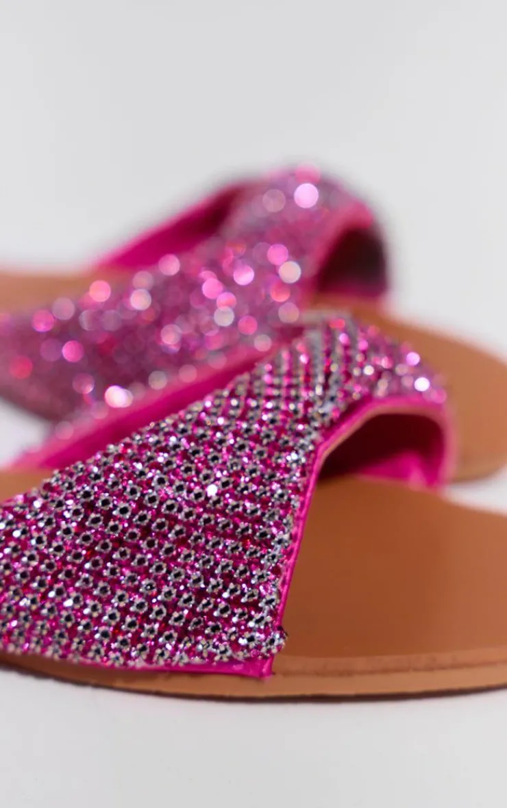 PrettyLittleThing Flat Sandals*Pu Round Toe Diamante Strap Flat Sandals