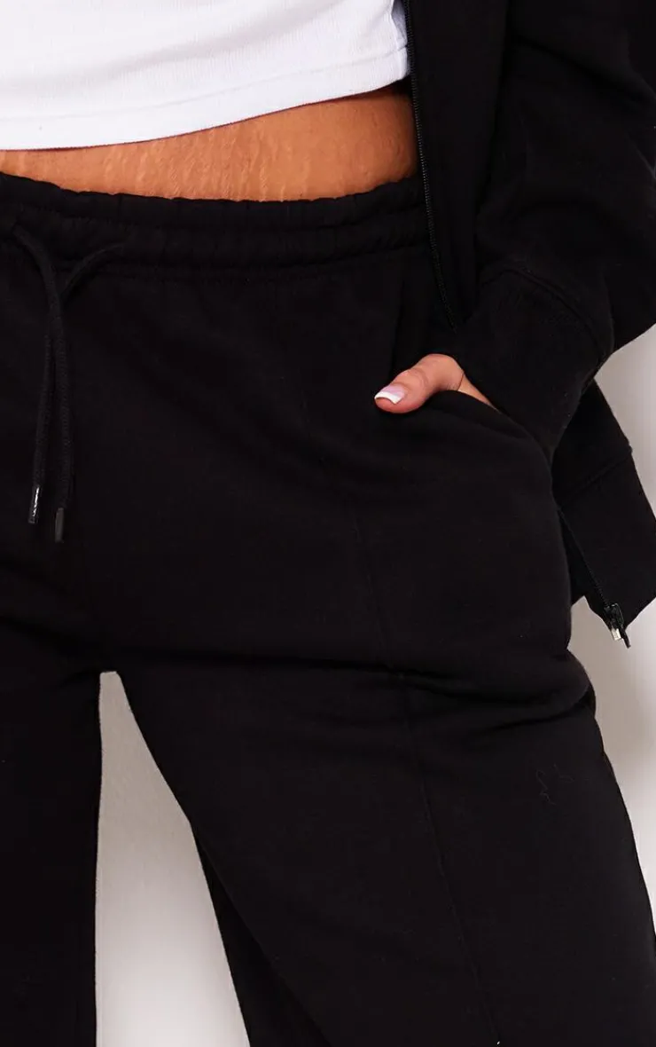 Outlet PrettyLittleThing Plus Mid Rise Seam Detail Straight Leg Sweatpants Black