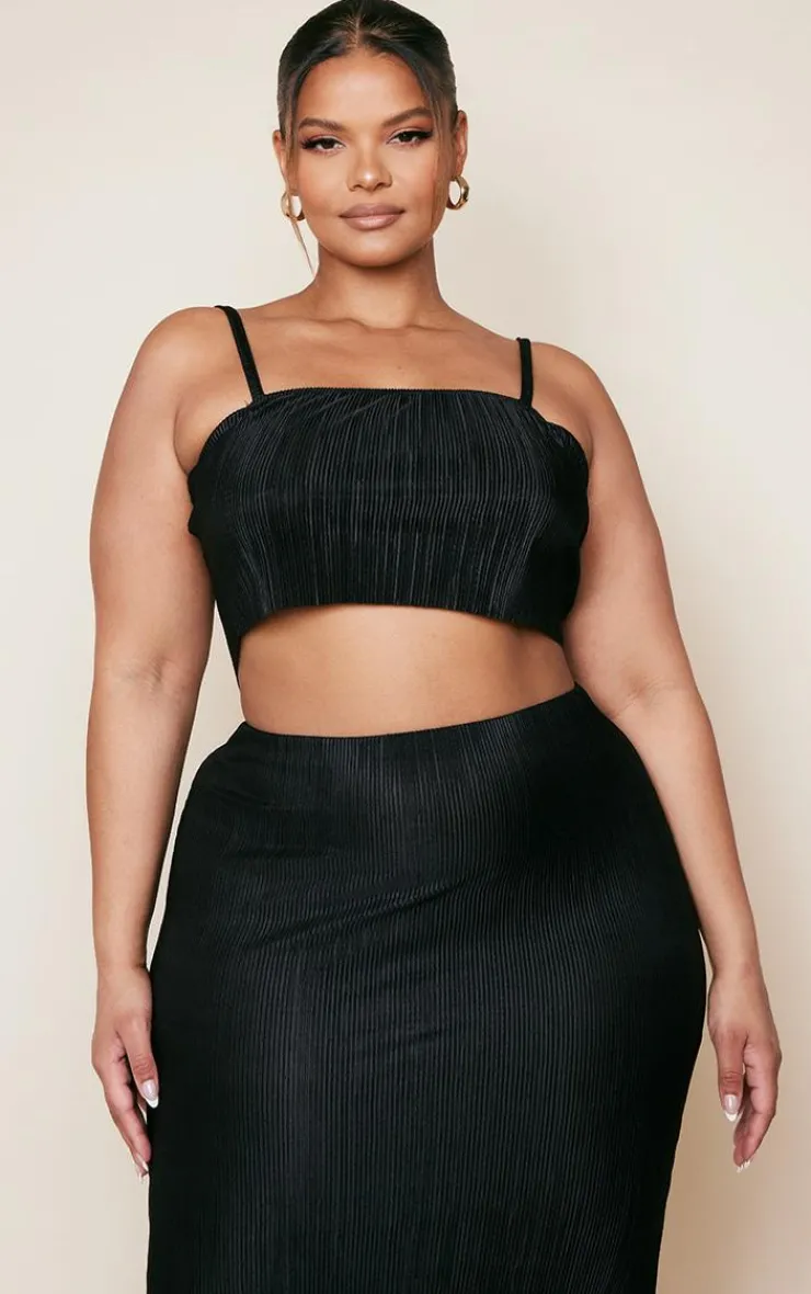 New PrettyLittleThing Plus Strappy Plisse Crop Top Black