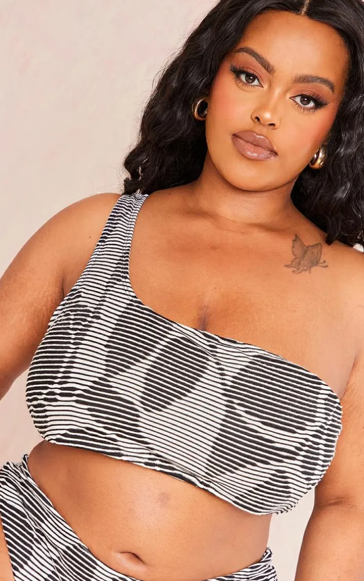 Plus Black Textured One Shoulder Bikini Top