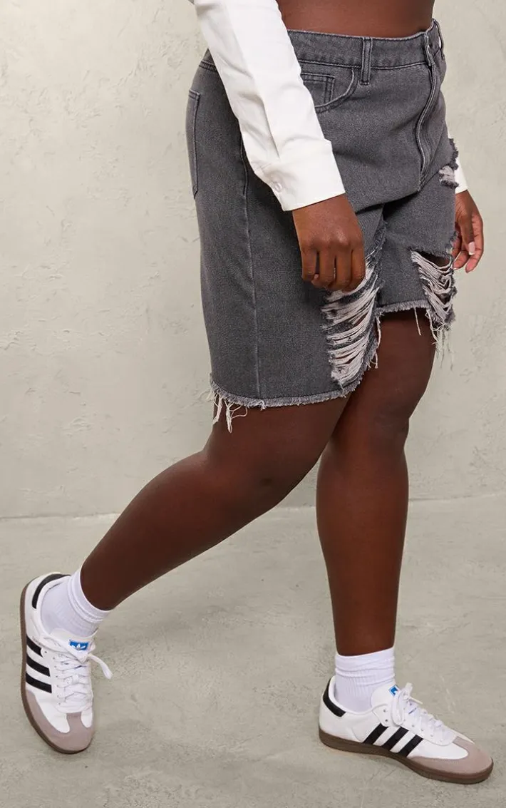 Plus Black Wash Distressed Longline Boyfriend Shorts