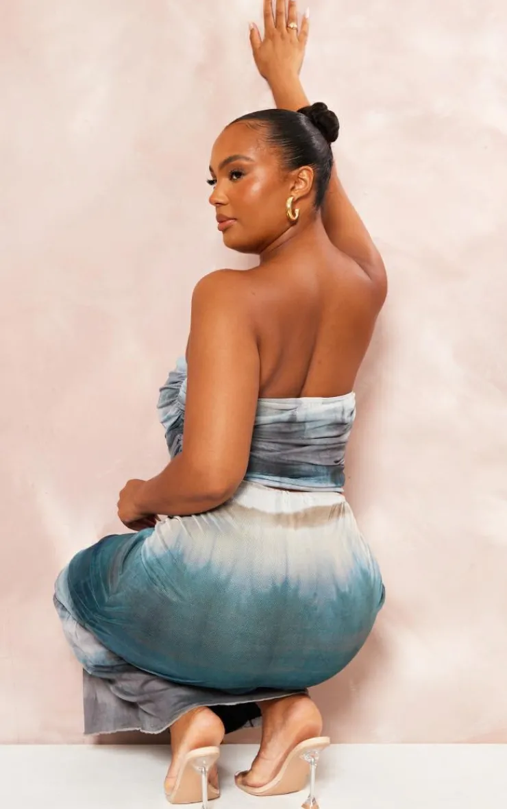 Online PrettyLittleThing Plus Ombre Printed Bandeau Top Blue