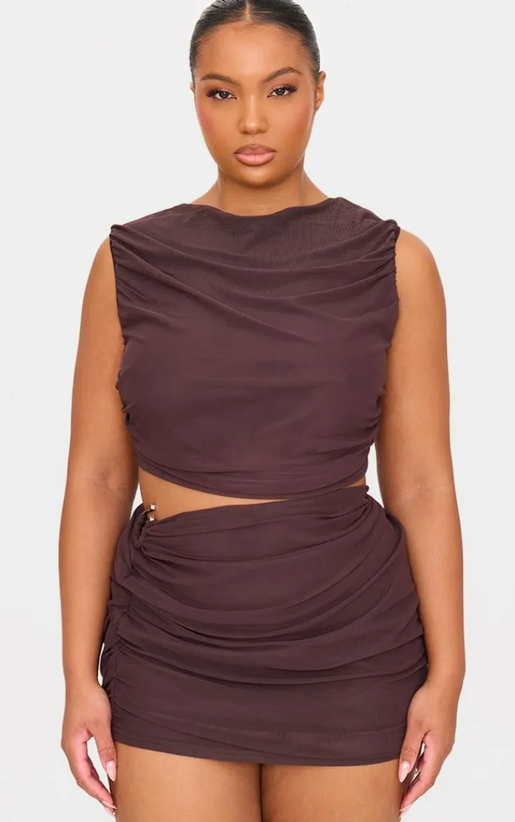 Discount PrettyLittleThing Plus Mesh Ruched Trim Detail Crop Top Chocolate