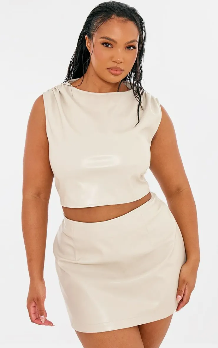 Hot PrettyLittleThing Plus Faux Leather Micro Mini Skirt Cream