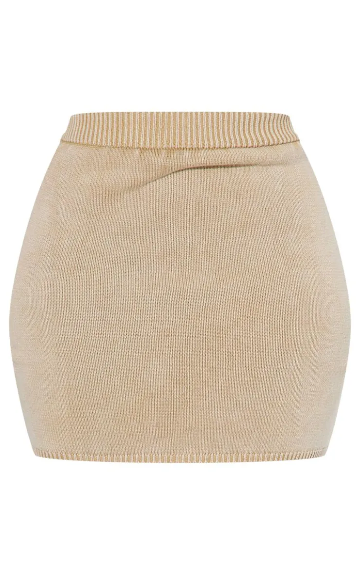 New PrettyLittleThing Plus Distressed Detail Acid Wash Mini Skirt Stone