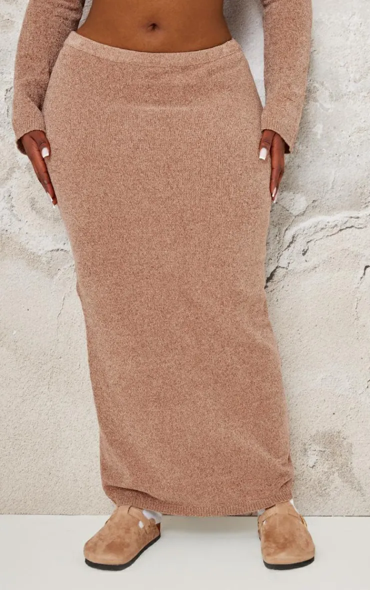 PrettyLittleThing Plus Soft Textured Knit Maxi Skirt Taupe