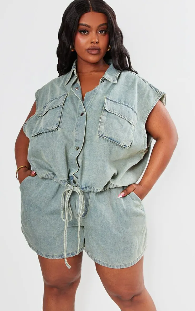 New PrettyLittleThing Plus Elasticated Waist Denim Shorts Vintage Light Wash