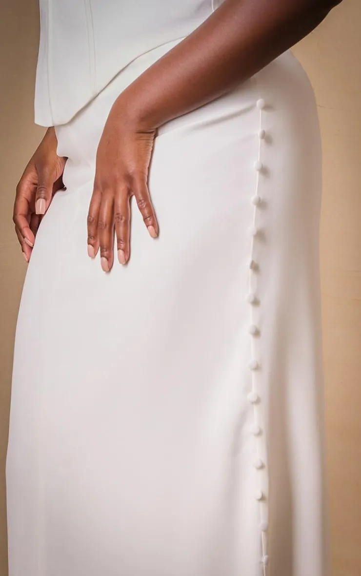 New PrettyLittleThing Premium Plus Woven Button Detail Maxi Skirt White