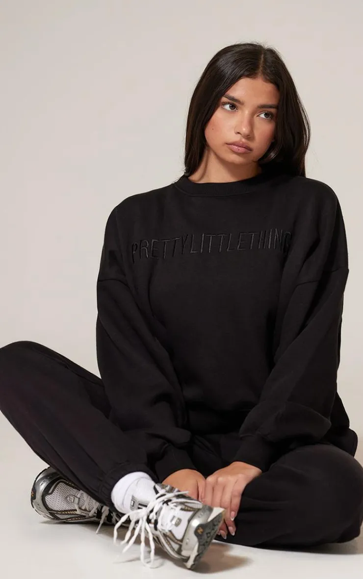New PrettyLittleThing Boxy Embroidered Sweatshirt Black