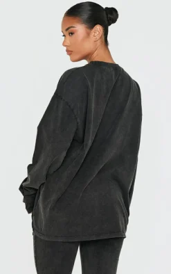 PrettyLittleThing Embossed Logo Washed Long Sleeve T-shirt Black