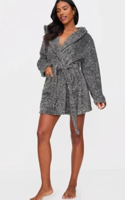 PrettyLittleThing Christmas Gifts*Fluffy Bath Robe