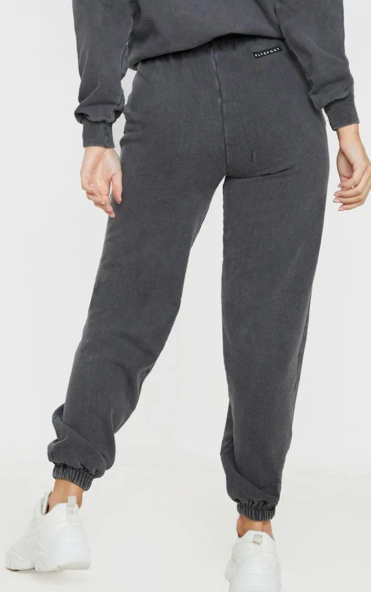 PrettyLittleThing Gym Wear*Badge Detail Sports Sweatpants