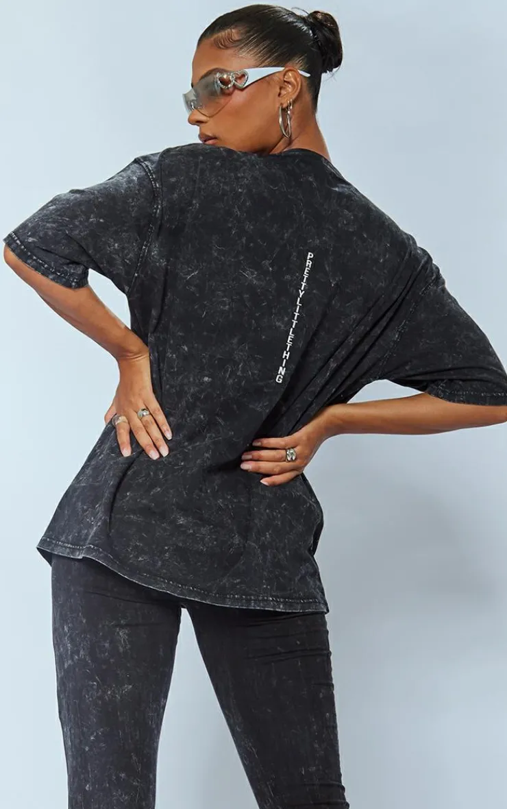 PrettyLittleThing Print Washed Oversized T-shirt Charcoal