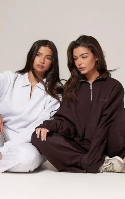 Outlet PrettyLittleThing Chocolate Half Zip Embroidered Sweatshirt Chocolate.