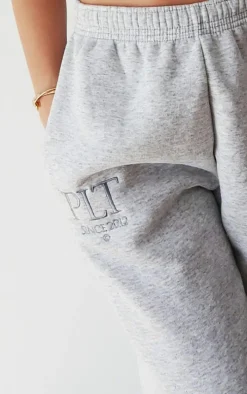PRETTYLITTLETHING Grey Graphic Established Casual Sweatpants