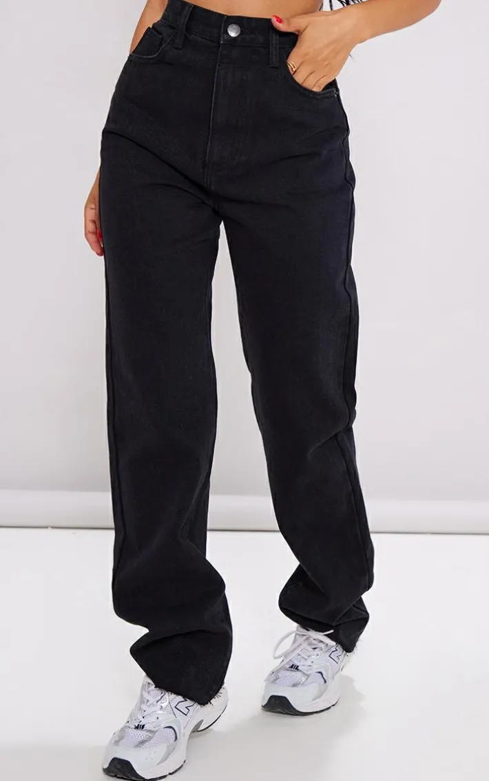 PRETTYLITTLETHING Petite Black Long Leg Straight Jeans