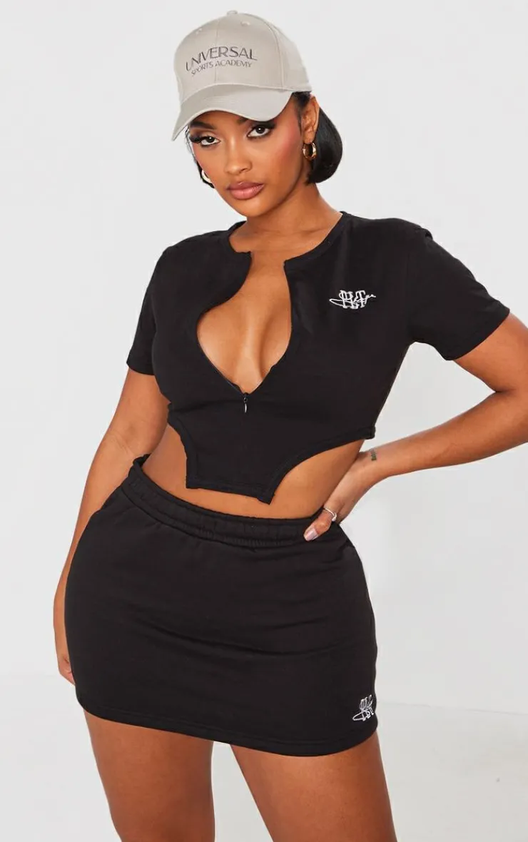 Online PrettyLittleThing Shape Cotton T Shirt Crop Top Black