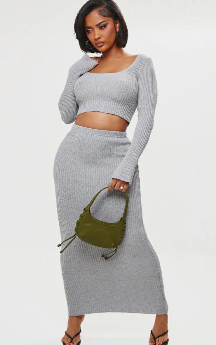 Online PrettyLittleThing Shape Knit Ribbed Long Sleeve Plunge Crop Top Grey