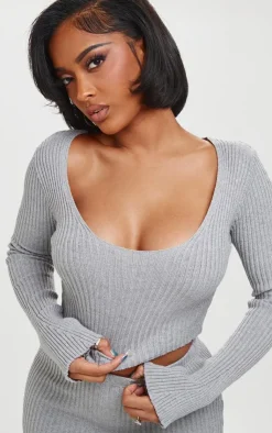 Online PrettyLittleThing Shape Knit Ribbed Long Sleeve Plunge Crop Top Grey