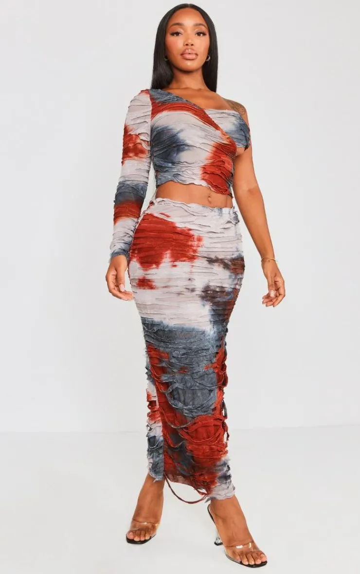 PrettyLittleThing Shape Distressed Maxi Skirt Red