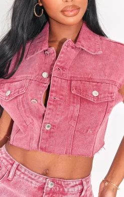 Discount PrettyLittleThing Shape Washed Denim Raw Hem Edge Cropped Jacket Red